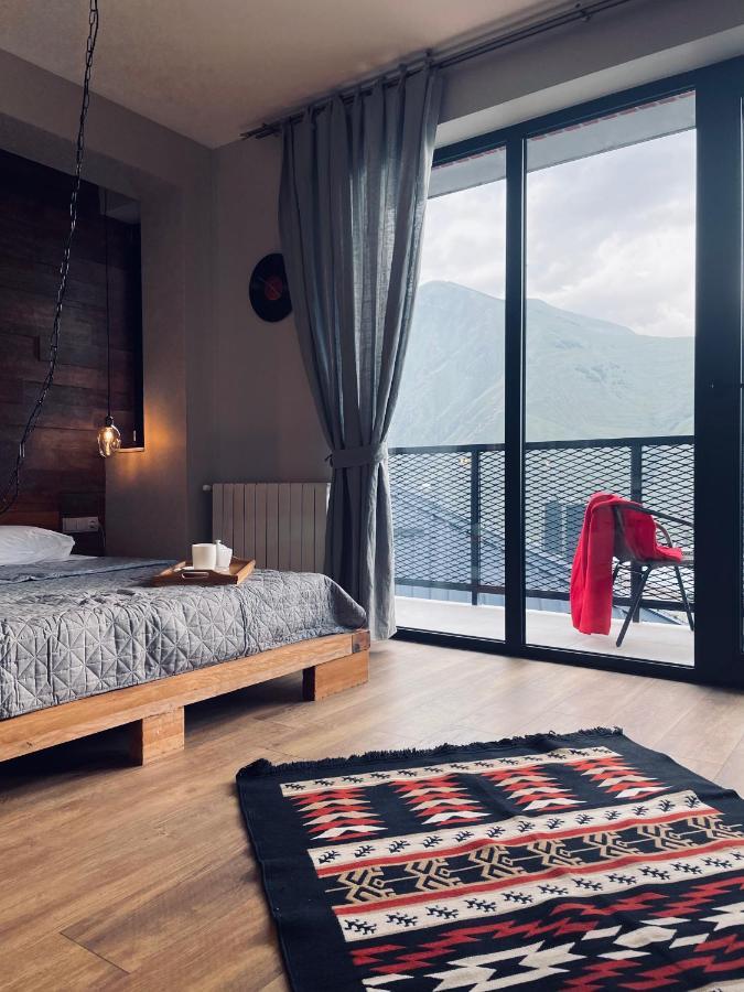 Kazbegi Stylish Apartment ภายนอก รูปภาพ