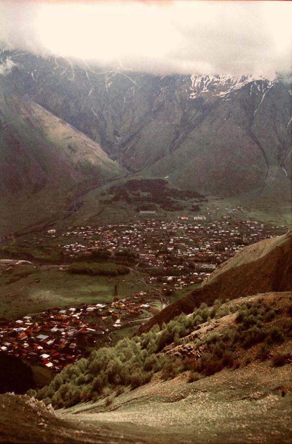 Kazbegi Stylish Apartment ภายนอก รูปภาพ