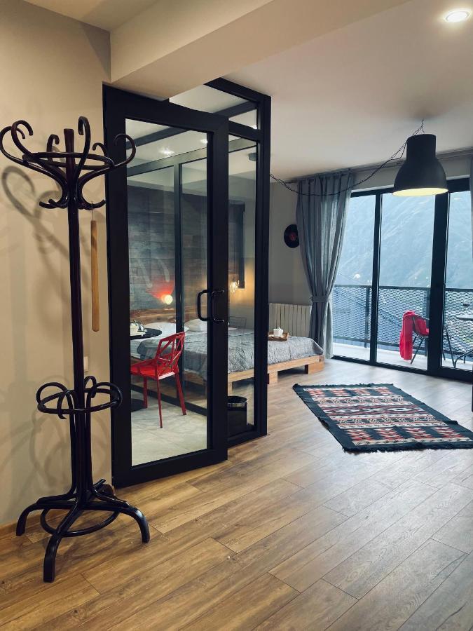 Kazbegi Stylish Apartment ภายนอก รูปภาพ