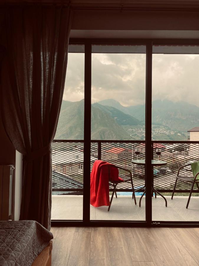 Kazbegi Stylish Apartment ภายนอก รูปภาพ